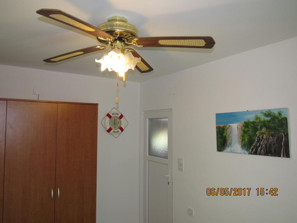 Guest House Vanessa Supetar Zewnętrze zdjęcie