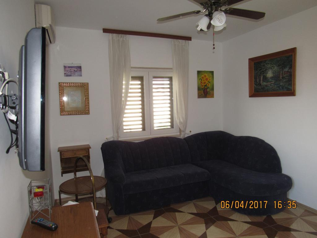 Guest House Vanessa Supetar Zewnętrze zdjęcie