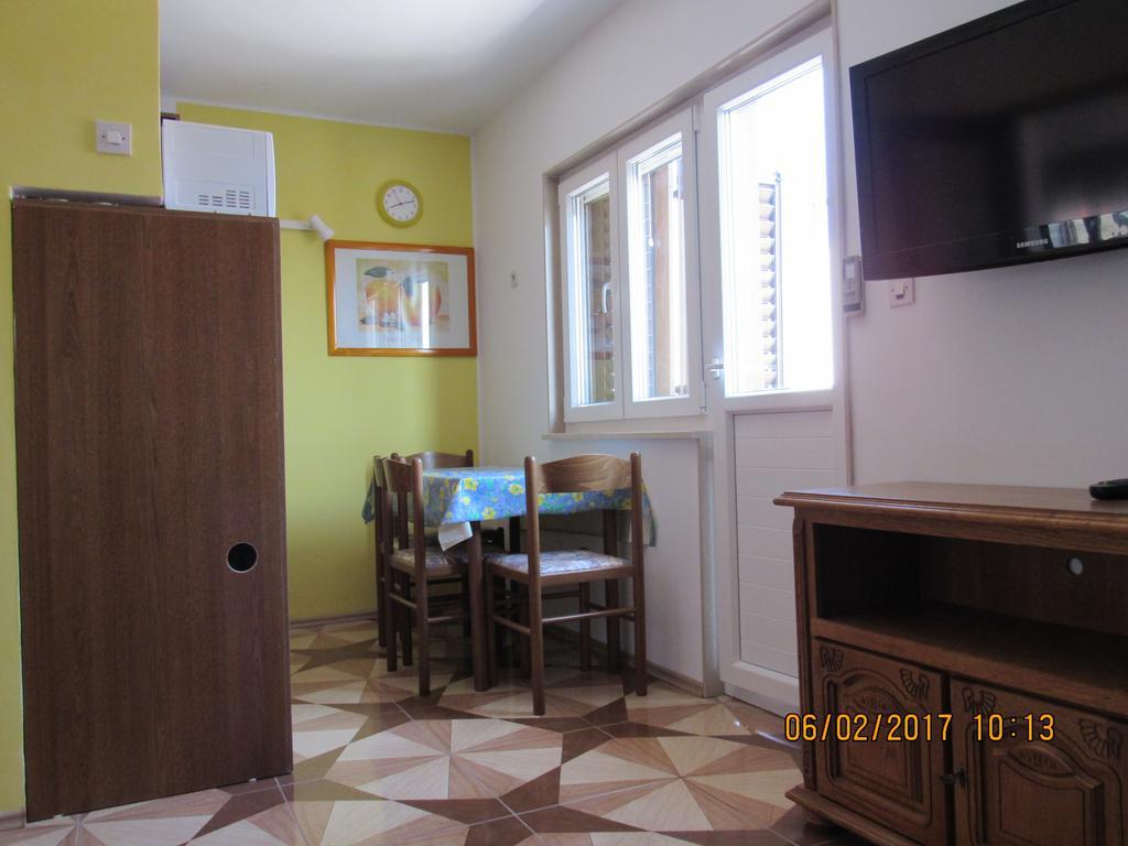 Guest House Vanessa Supetar Zewnętrze zdjęcie